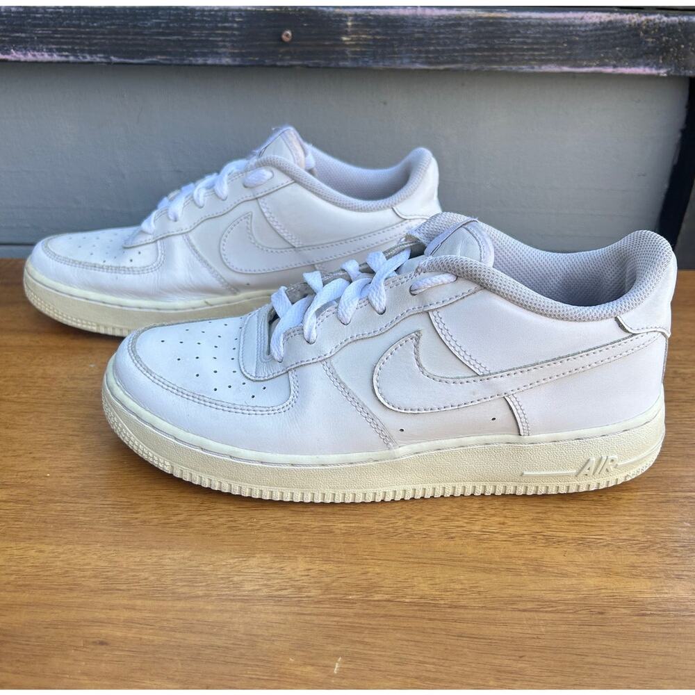 Nike Air Force 1 Low Triple White Youth 7Y Sneakers 314192-117